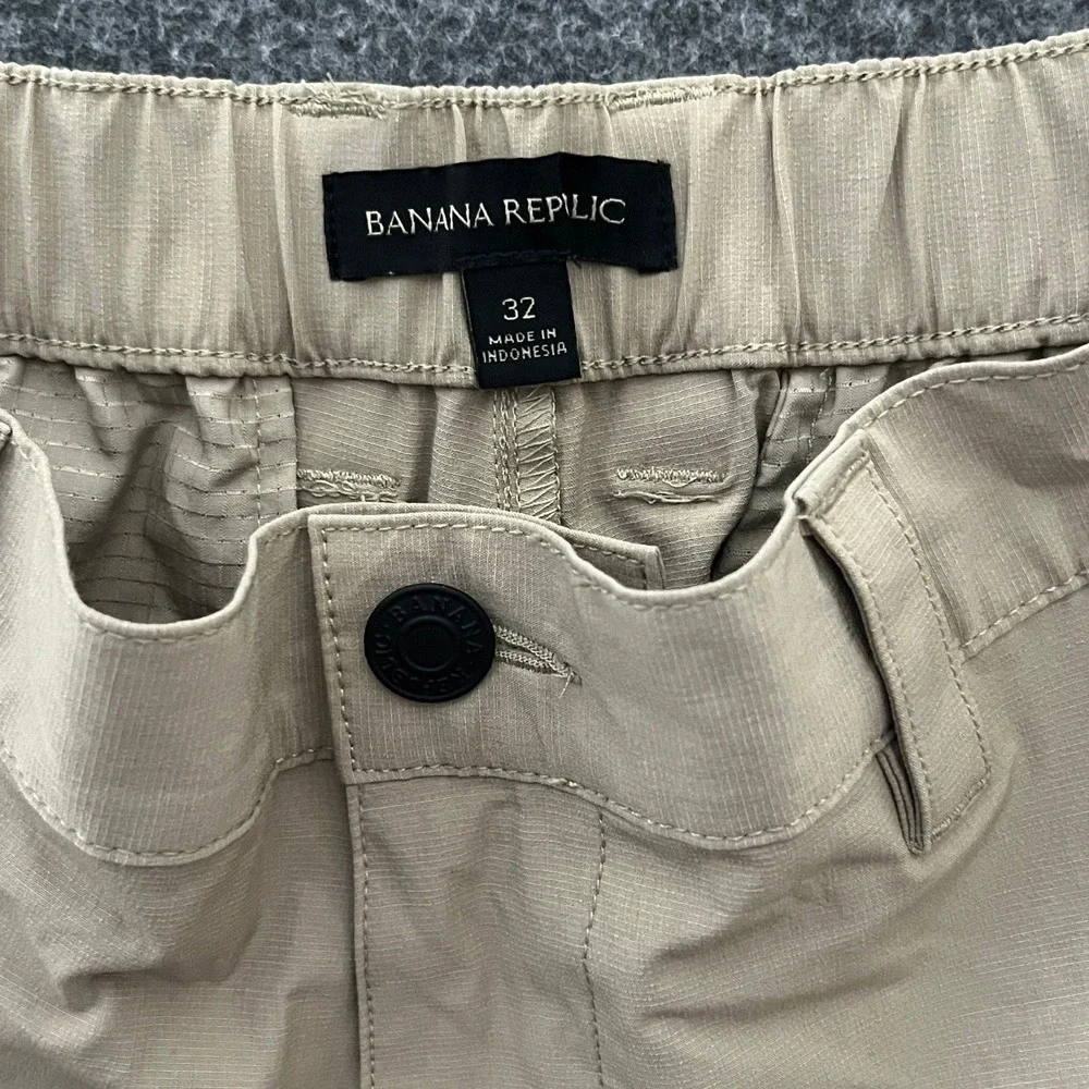 Banana Republic Ripstop Performance Shorts Mens 32 Khaki Stretch Hiking Outdoor